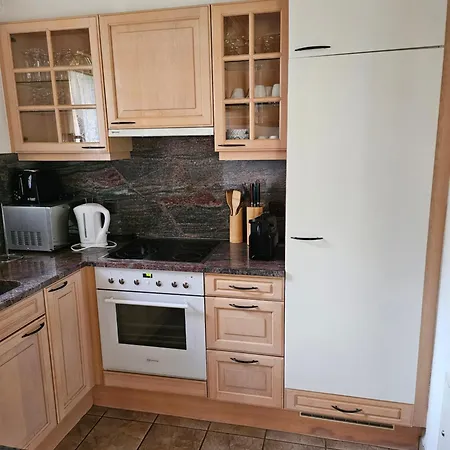 Octogon Apartment *